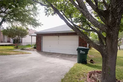 1149 Mira Loma Lane, San Marcos, TX 78666 - Photo 2