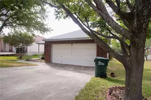 1149 Mira Loma Ln, San Marcos, TX 78666 - Photo 2