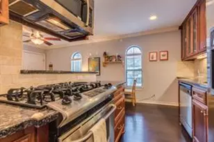 407 E 45th St, Austin, TX 78751 - Photo 8