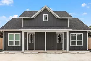1003 Friendship Ln, Fredericksburg, TX 78624 - Photo 2