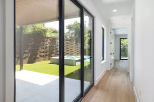 2411 McCall Rd, Austin, TX 78703 - Photo 28