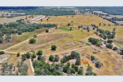 599 Rocky Lane, Luling, TX 78648 - Photo 4