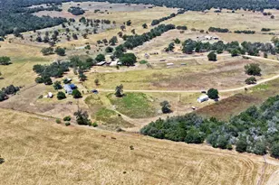 599 Rocky Ln, Luling, TX 78648 - Photo 28
