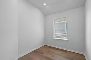 133 Hatari Trl, Jarrell, TX 76537 - Photo 10