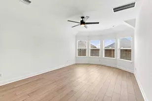 116 Elm Vw Dr, Georgetown, TX 78628 - Photo 8