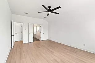 116 Elm Vw Dr, Georgetown, TX 78628 - Photo 10