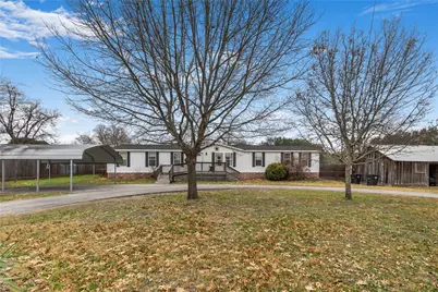1005 Baumgarten Street, Schulenburg, TX 78956 - Photo 1