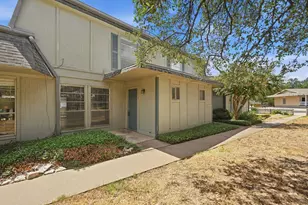 807 Castle Ridge Rd, Austin, TX 78746 - Photo 2