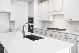 196 Basket Flower Loop, Kyle, TX 78640 - Photo 2