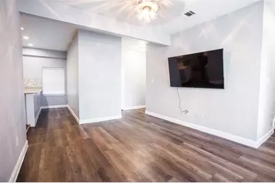 504 W 35th Street, Austin, TX 78705 - Photo 6