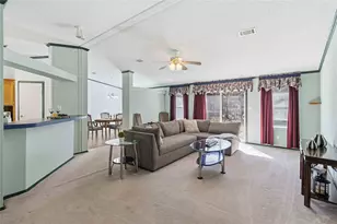 124 Suzanne Dr, Bastrop, TX 78602 - Photo 6