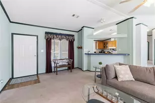 124 Suzanne Dr, Bastrop, TX 78602 - Photo 4