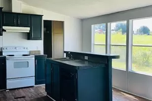 1212 Babylon Ln, Schulenburg, TX 78956 - Photo 4