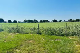 1212 Babylon Ln, Schulenburg, TX 78956 - Photo 2