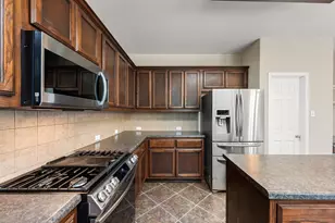 301 Bayou Bend Dr, Buda, TX 78610 - Photo 8
