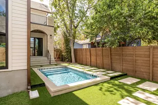 404 W 55th 1/2 St, Austin, TX 78751 - Photo 4