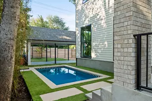 404 W 55th 1/2 St, Austin, TX 78751 - Photo 34