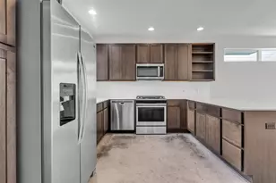 801 N Bluff Dr, Austin, TX 78745 - Photo 4