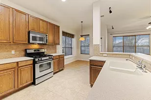 2134 Paradise Ridge Dr, Round Rock, TX 78665 - Photo 12