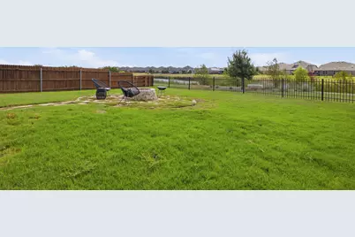 1100 S San Marcos Street, Manor, TX 78653 - Photo 28