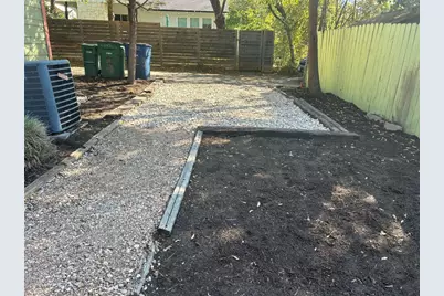 1603 Cedar Avenue #B, Austin, TX 78702 - Photo 18