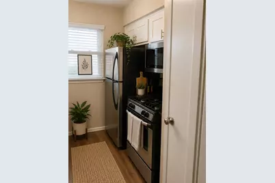 2401 Manor Rd #218, Austin, TX 78722 - Photo 12