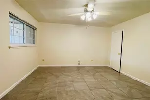 13212 Bourbon St, Austin, TX 78727 - Photo 14