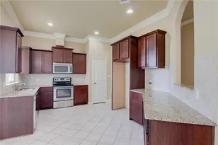221 Geode Ln, Jarrell, TX 76537 - Photo 6