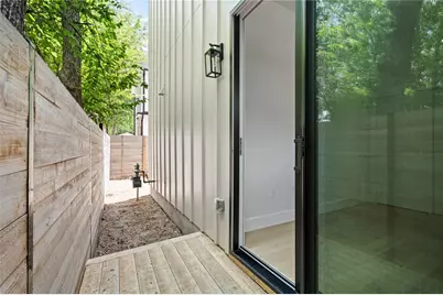 1215 Fort Branch Boulevard #2, Austin, TX 78721 - Photo 16