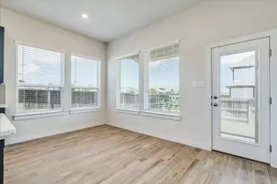 121 Camino Verde, San Marcos, TX 78666 - Photo 6