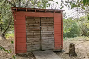 845 2nd St, Somerville, TX 77879 - Photo 24