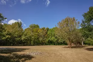 845 2nd St, Somerville, TX 77879 - Photo 4