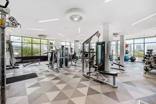 800 Embassy Dr, Austin, TX 78702 - Photo 14