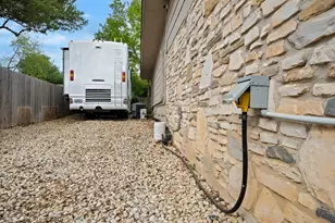 320 Ridgecrest Rd, Georgetown, TX 78628 - Photo 32