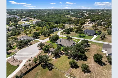 105 Stag Leap Court, Liberty Hill, TX 78642 - Photo 32