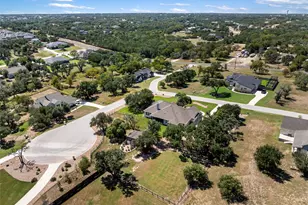 105 Stag Leap Ct, Liberty Hill, TX 78642 - Photo 32