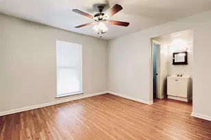 2301 Ohlen Rd, Austin, TX 78757 - Photo 4