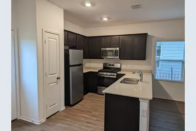 415 Halfmoon Drive, Lockhart, TX 78644 - Photo 4