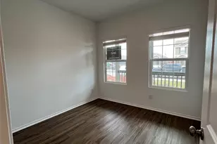 415 Halfmoon Dr, Lockhart, TX 78644 - Photo 10