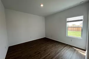 415 Halfmoon Dr, Lockhart, TX 78644 - Photo 6