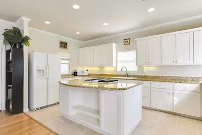 108 E 46th Street, Austin, TX 78751 - Photo 6