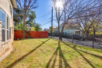 108 E 46th Street, Austin, TX 78751 - Photo 14