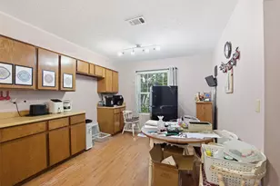 2000 Magazine St, Austin, TX 78727 - Photo 6