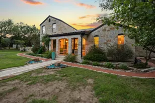 10921 Long Branch Dr, Austin, TX 78736 - Photo 4