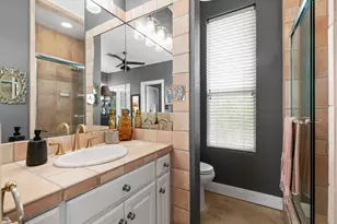 10921 Long Branch Dr, Austin, TX 78736 - Photo 16