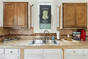 7007 Bennett Ave, Austin, TX 78752 - Photo 12