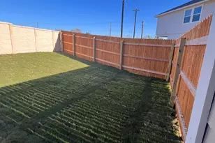 417 Lake Sweetwater Ln, Buda, TX 78610 - Photo 32
