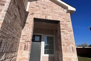 417 Lake Sweetwater Ln, Buda, TX 78610 - Photo 36