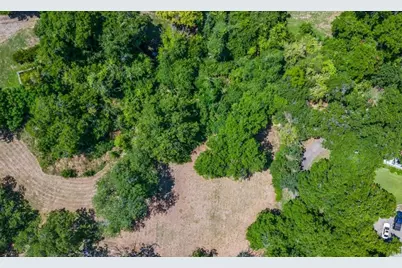 8 E Hampton Drive, Seguin, TX 78155 - Photo 4