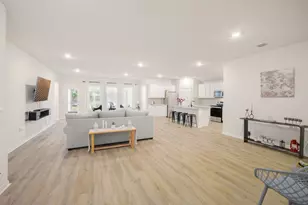 109 Egret Dr, Bastrop, TX 78602 - Photo 2